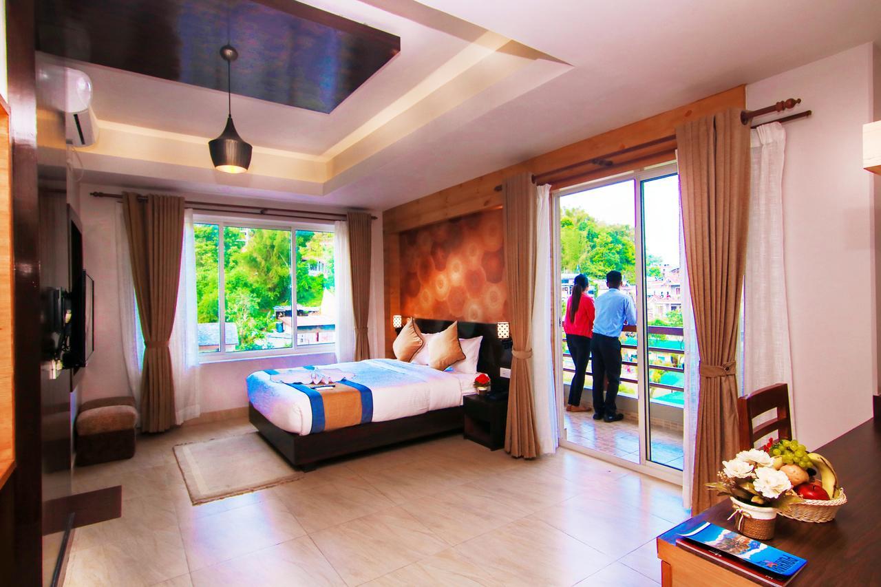 Hotel Lake Paradise Pokhara Exterior foto